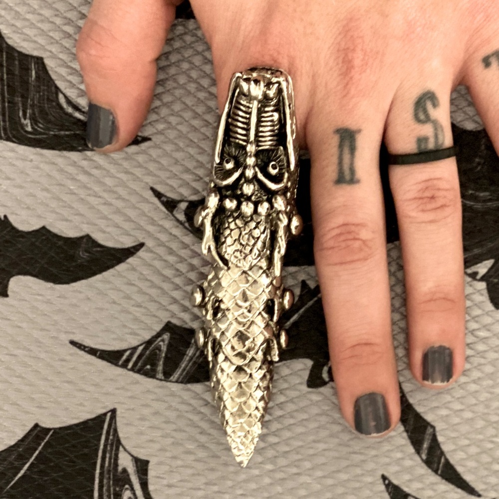Dragon Finger Armor